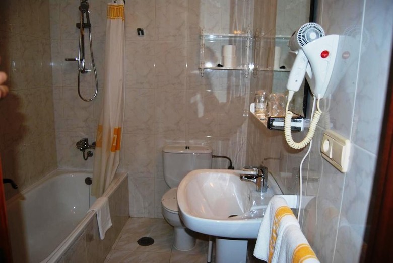Hotel Ton