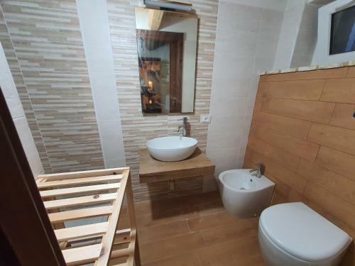 Apartamento Vacanze In Collina, Tra Mare E Monti