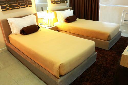 Aparthotel Bsa Twin Towers