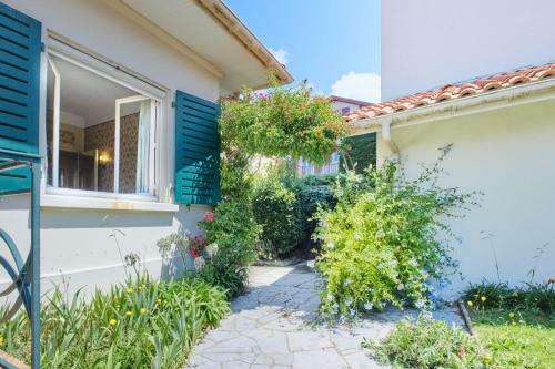 Guestready - House With Garden