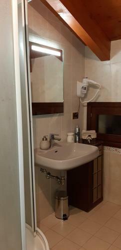 Bed & Breakfast La Torre Di Longara