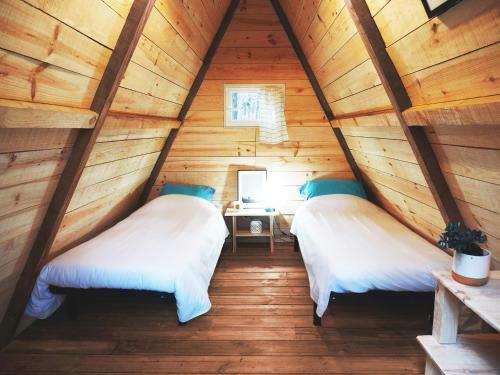 Hoya Surf Camp - Activit�s + Logements