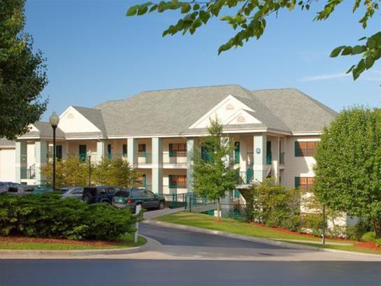 Hotel The Falls Village