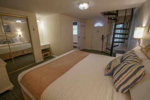 Hotel Cape Winds Resort