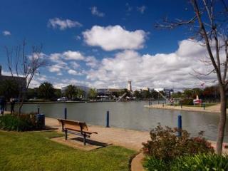 Aparthotel Quest Mawson Lakes