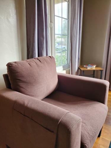 Family Friendly Suburban Home- 5mi To Downtown!