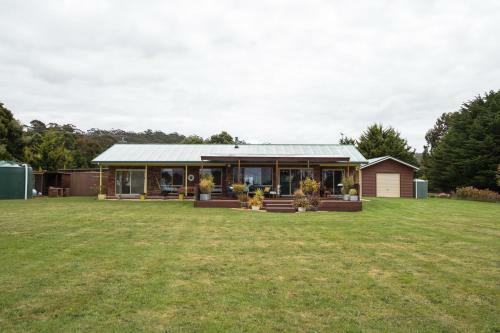 Sea Eagle Retreat