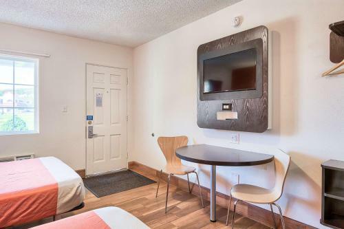 Motel Super 8 Harrisonburg