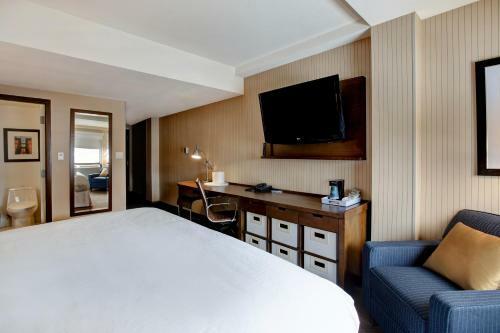 Hotel Four Points By Sheraton Peoria Downtown