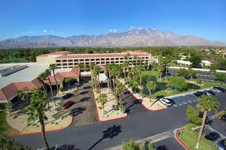 Hotel Desert Princess Palm Springs Golf Resort