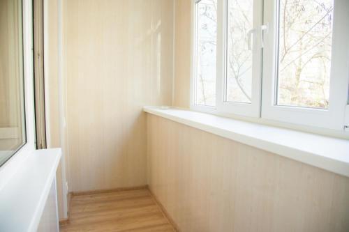 Semi-luxury Apartment On Tsentralnyiy Boulevard 8