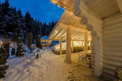 Hotel Vedmezhyi Dvir