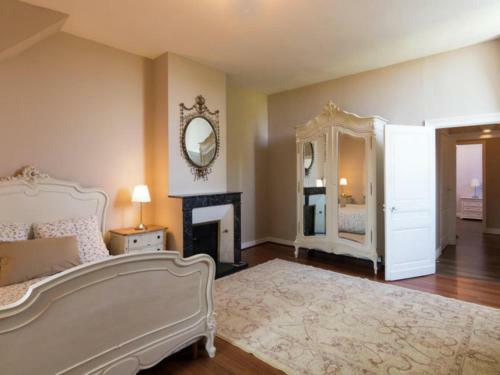Le Petit Chateau