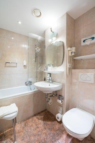 Parkhotel Crombach