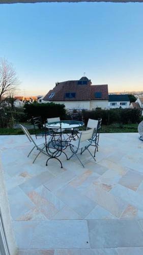 Villa Magnifique Maison Situ�e � 14 Km de La Tour Eiffel