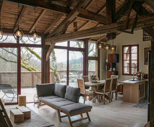 G�te de L'h�tel Dieu, 2 � 6 Personnes