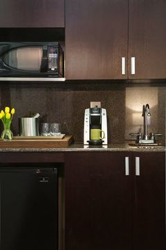 Hotel Savoy Suites