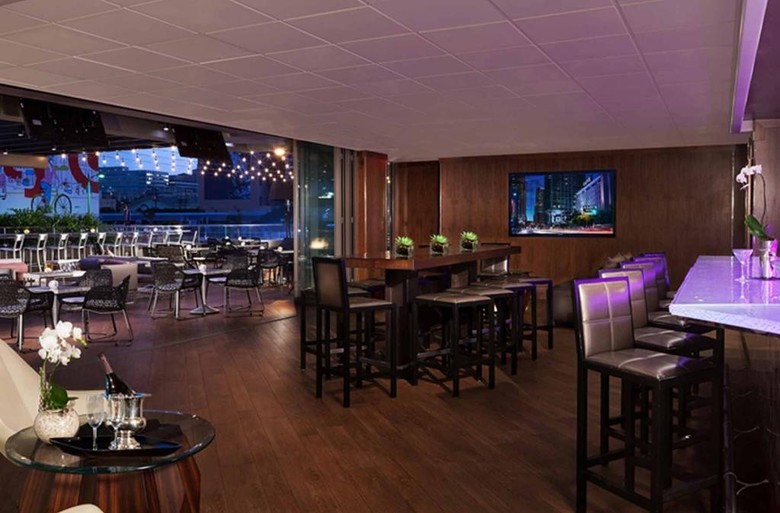 Luxe City Center Hotel