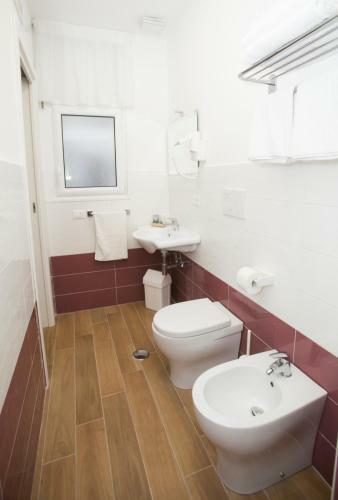 Hostal Mediterranean Rooms