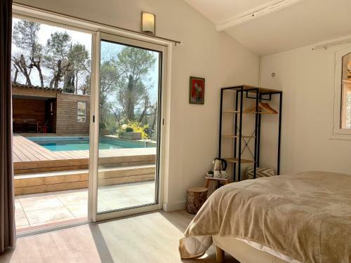 Bed & Breakfast La Salamandre En Provence