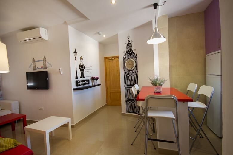 Apartamentos El Templo Suites