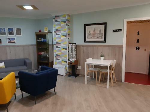 Hotel Almirante