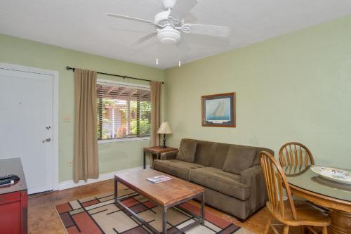 Beach Place Guesthouses