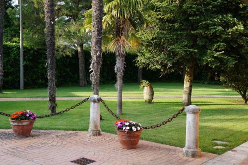 Hostal La Brigata Apartments Suite Room