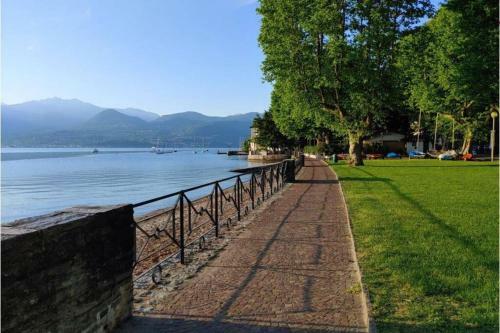 La Costa 2 - Villa Nearby The Lake