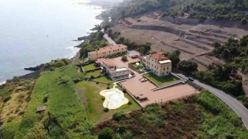 Incanto Sul Mare Con Enorme Terrazza E Piscina