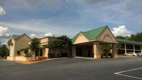 Hotel Ramada Inn And Conference Center