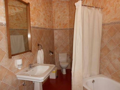 Albergue Hostal La Mesnadita