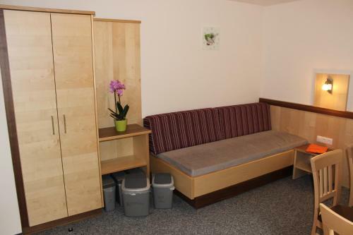 Bed & Breakfast Landhaus Sch�pf & Haus Alpina
