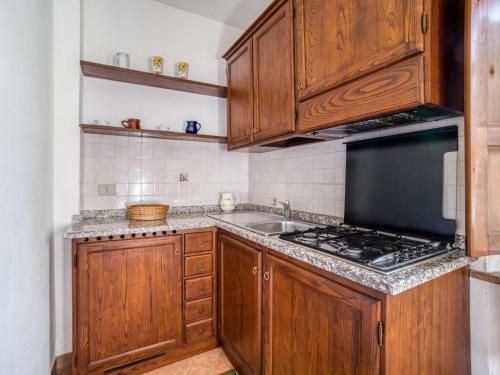 Lovely Apartment In Citerna With Swimming Pool