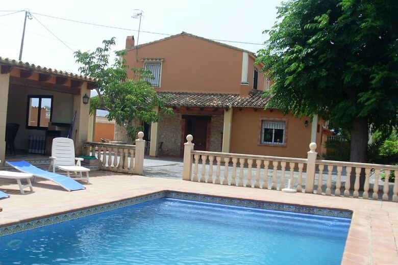 Villa Almendros
