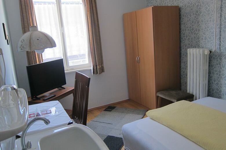 Bed & Breakfast Pension Sonne