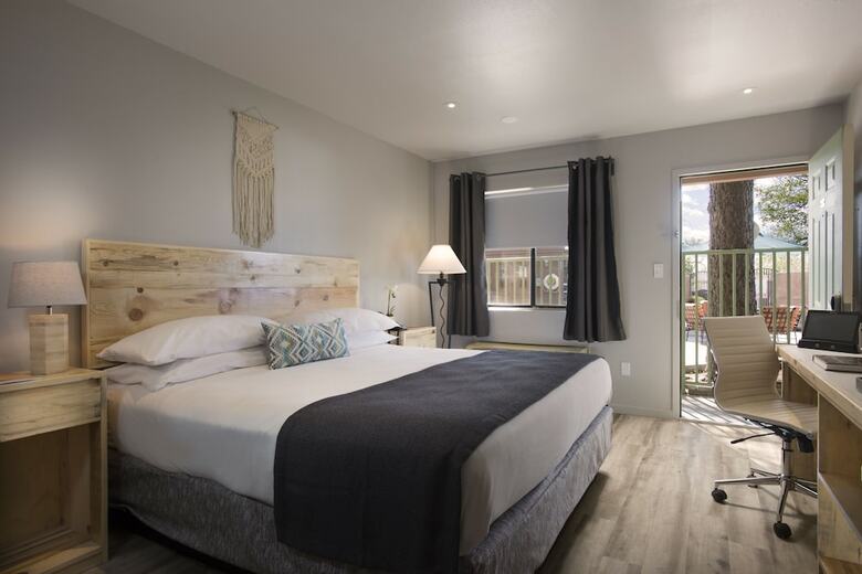 Hotel Santa Fe Sage Inn