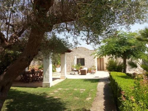 Locazione Turistica Trullo Lavinia