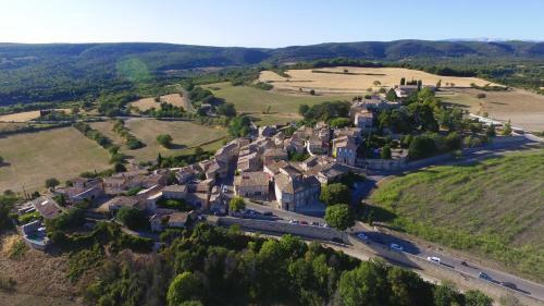 Vvf Villages � Le Balcon Du Luberon � Murs