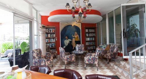 Villa Manhattan Tower