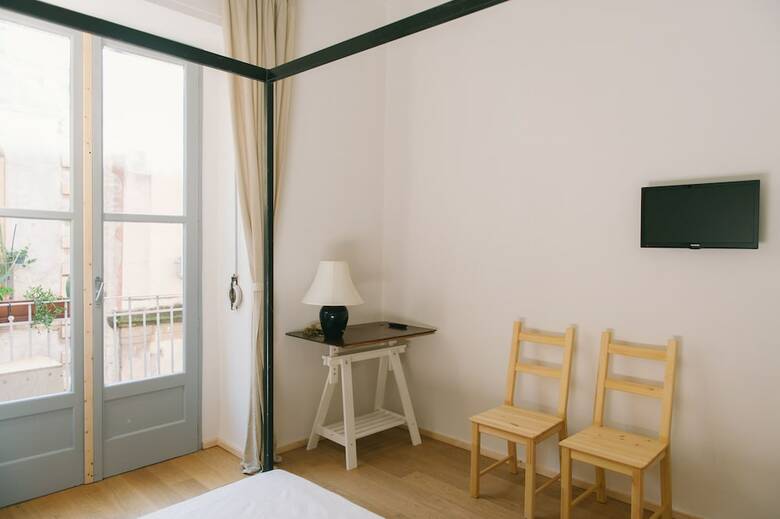 Hostal Eco Rooms Velacatania