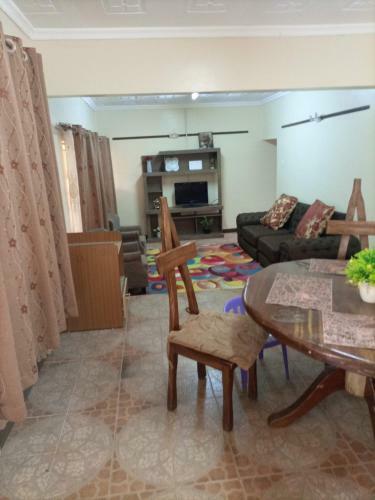 Hostal Luxury 3-bedroom Fully Furnished