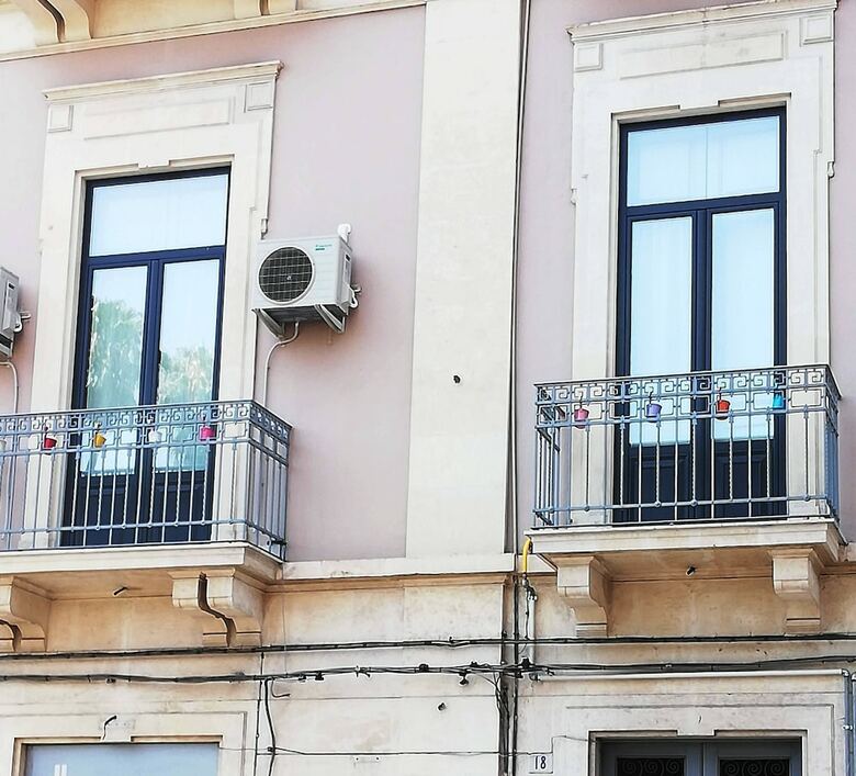 Hostal Gh Rooms Catania