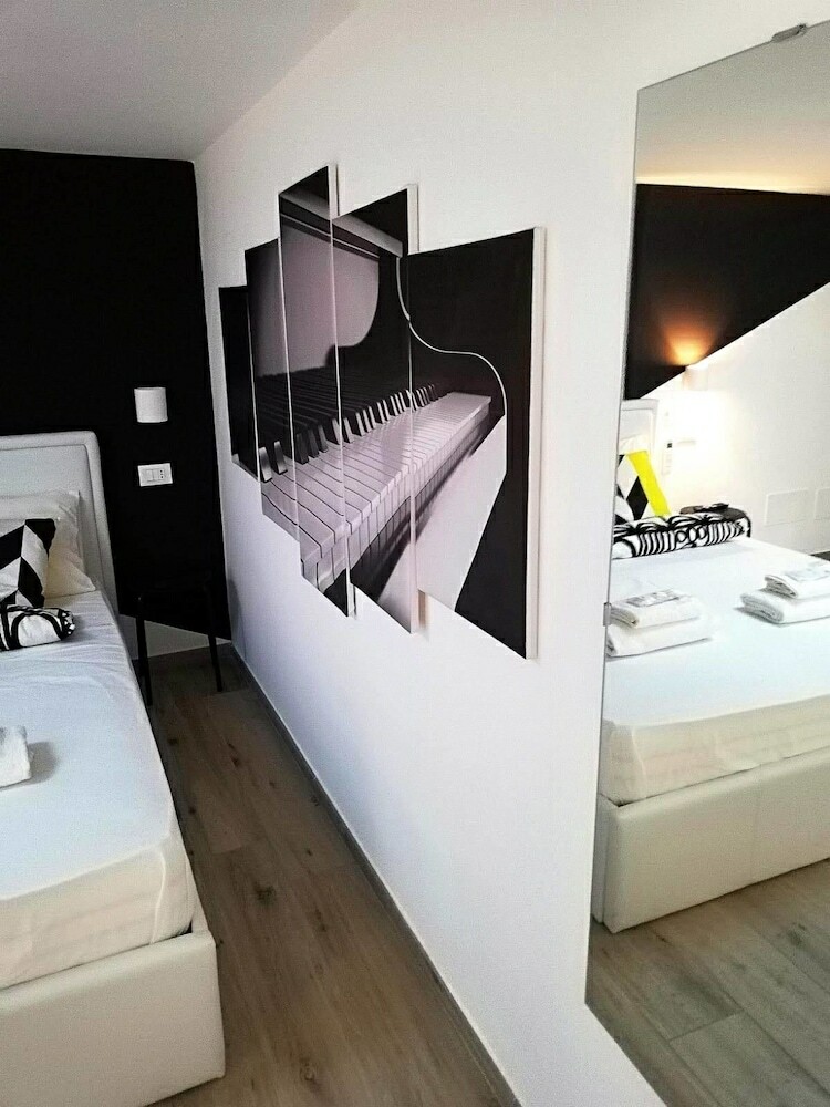 Hostal Gh Rooms Catania