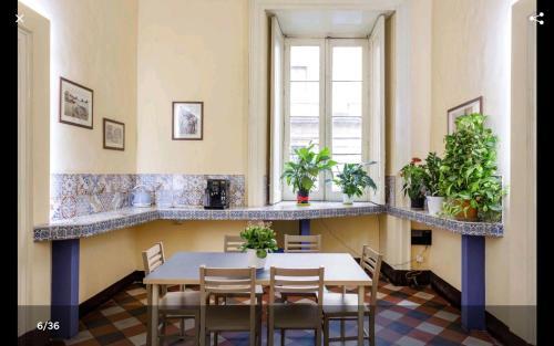 Hostal Let's B&B