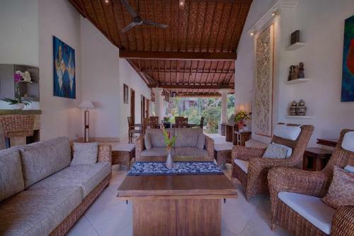 Kutus Kutus Saba Beach Villa