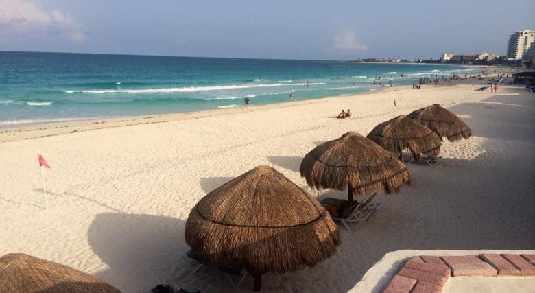 Cancun Beach Aparthotel