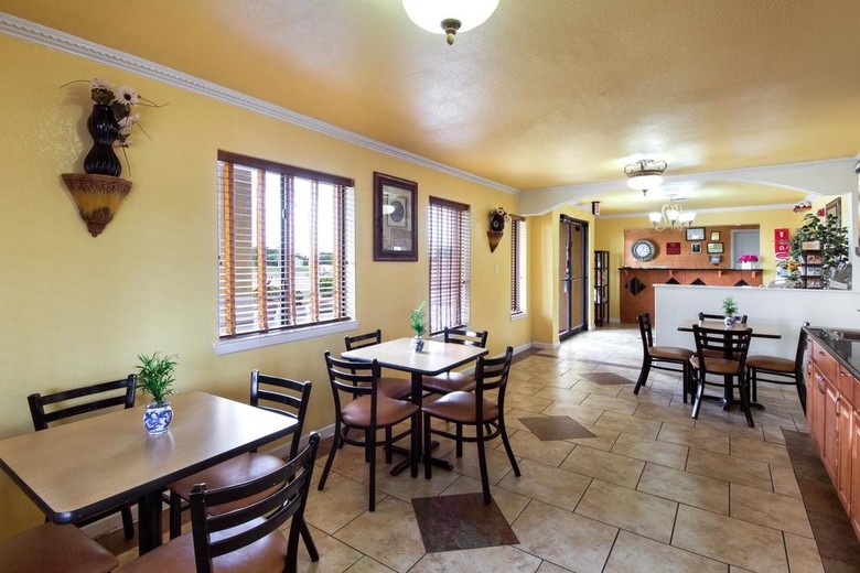 Motel Econolodge Inn & Suites Downtown Northeast