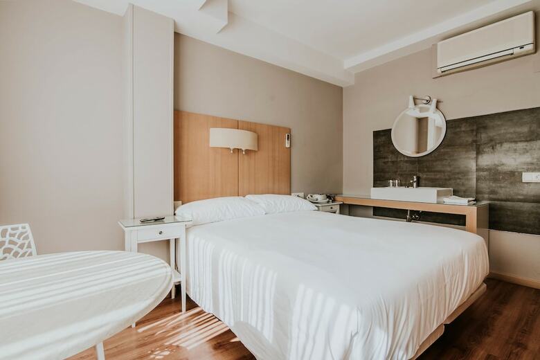 Hotel Residencia Isasa