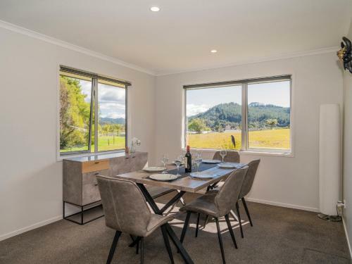 Pauanui Pines - Pauanui Holiday Home